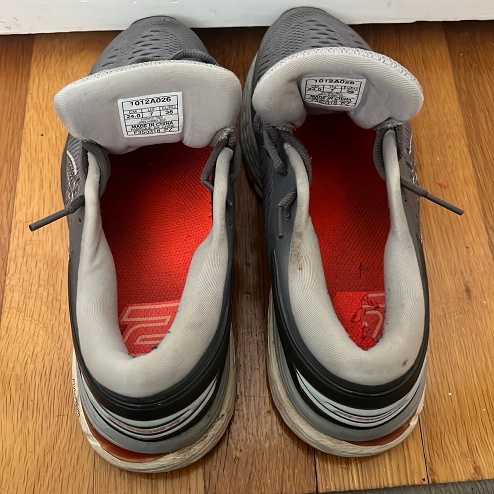 ASICS FlyteFoam Size 7 - Picture 4 of 4